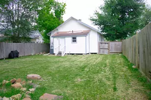 1310 4th St, Rosenberg, TX 77471 - Photo 22