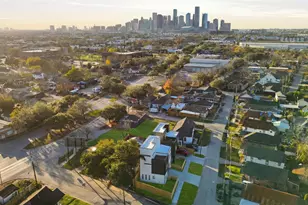 4208 Fox St, Houston, TX 77003 - Photo 2