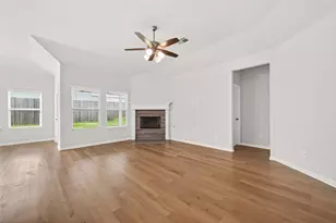 1701 Cindy Ln, Conroe, TX 77304 - Photo 2