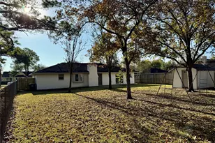 2906 Spring Creek Ln, Pearland, TX 77581 - Photo 28