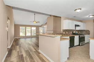 8235 Alabaster Dr, Houston, TX 77083 - Photo 12