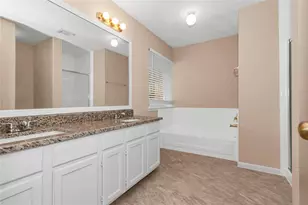 8235 Alabaster Dr, Houston, TX 77083 - Photo 28