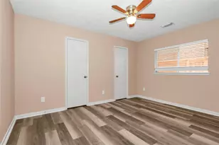 8235 Alabaster Dr, Houston, TX 77083 - Photo 32