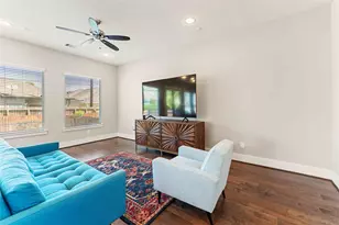 434 Yale Oaks Ln, Houston, TX 77091 - Photo 4