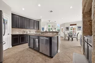 5703 Flagstone Pass Ct, Sugar Land, TX 77479 - Photo 14