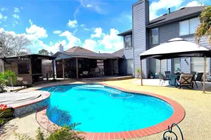 3015 Wood Hollow Dr, League City, TX 77573 - Photo 1