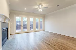 2504 Park St, Houston, TX 77019 - Photo 8