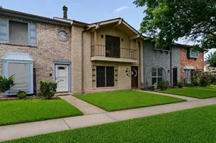 3936 Laura Leigh Dr, Friendswood, TX 77546 - Photo 2