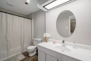3936 Laura Leigh Dr, Friendswood, TX 77546 - Photo 8