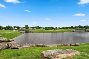 3936 Laura Leigh Dr, Friendswood, TX 77546 - Photo 20