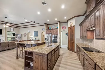 514 Pinehurst Drive, New Ulm, TX 78950 - Photo 8
