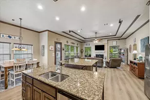 514 Pinehurst Dr, New Ulm, TX 78950 - Photo 6
