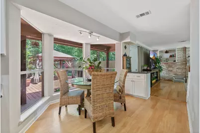 2828 S Logrun Circle, The Woodlands, TX 77380 - Photo 8