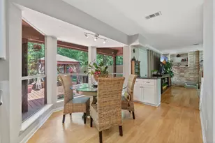 2828 S Logrun Cir, The Woodlands, TX 77380 - Photo 8