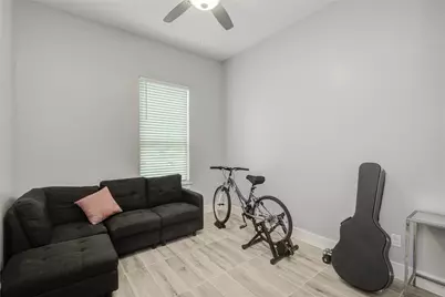 11707 Barwood Bend Drive, Houston, TX 77065 - Photo 18