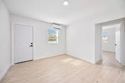 6811 Del Rio Street #17, Houston, TX 77021 - Photo 2