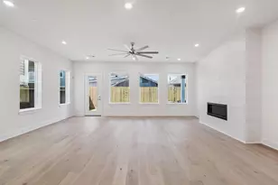 1321 Alexander St, Houston, TX 77008 - Photo 10