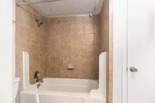 3045 Walnut Bend Ln, Houston, TX 77042 - Photo 10