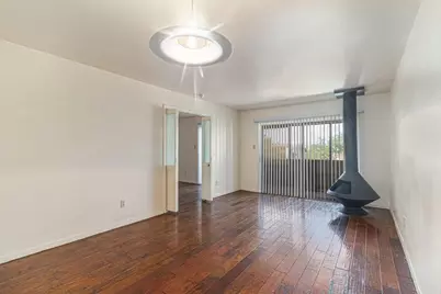 3045 Walnut Bend Lane #33, Houston, TX 77042 - Photo 4