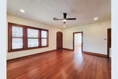 1502 S Market Street, Brenham, TX 77833 - Photo 4