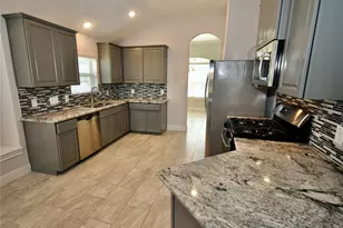 18226 Willow Edge Dr, Tomball, TX 77375 - Photo 6