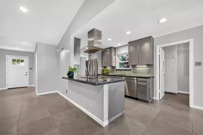 5938 Claridge Drive, Houston, TX 77096 - Photo 8