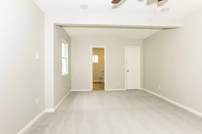 6015 Glenhurst Drive, Houston, TX 77033 - Photo 6