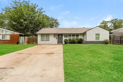 6015 Glenhurst Drive, Houston, TX 77033 - Photo 1