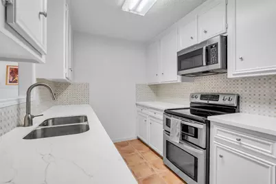 13740 Hollowgreen Drive #605, Houston, TX 77082 - Photo 12
