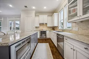 1223 Welch St, Houston, TX 77006 - Photo 12