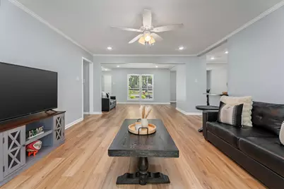351 Linnwood Drive N, New Caney, TX 77357 - Photo 10