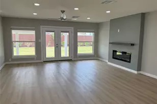 8303 Fawndale Ln, Houston, TX 77040 - Photo 2