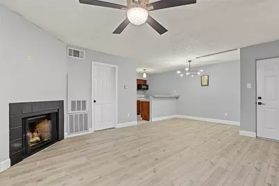10001 Westpark Drive #69, Houston, TX 77042 - Photo 4