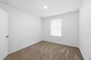 1052 Shutter Wy, Kerrville, TX 78028 - Photo 8