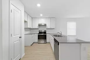 1052 Shutter Wy, Kerrville, TX 78028 - Photo 24