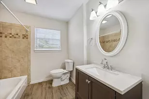 5942 Portal Dr, Houston, TX 77096 - Photo 10