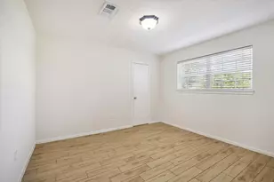 5942 Portal Dr, Houston, TX 77096 - Photo 12