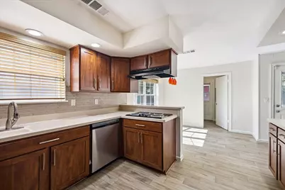 5942 Portal Drive, Houston, TX 77096 - Photo 6