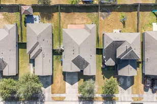 830 Paradise Rd, Baytown, TX 77521 - Photo 30