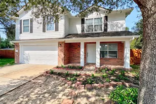 17250 April Valley Ct, Houston, TX 77084 - Photo 2