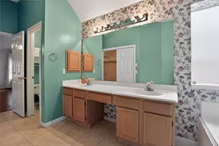 12530 Meadowglen Dr, Meadows Place, TX 77477 - Photo 20
