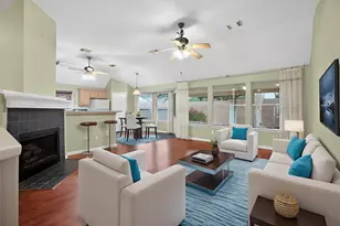 12530 Meadowglen Dr, Meadows Place, TX 77477 - Photo 6