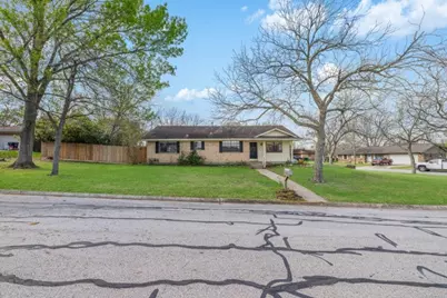 215 Edward Lane, Brenham, TX 77833 - Photo 18