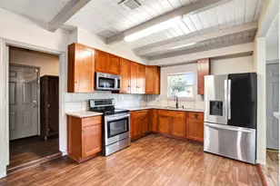 802 Littlejohn Ct, Pasadena, TX 77502 - Photo 1