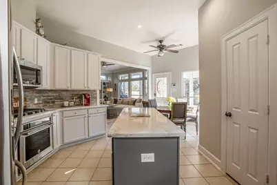143 Hansom Trail, The Woodlands, TX 77382 - Photo 12