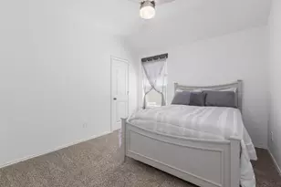 933 Neches Ln, Dayton, TX 77535 - Photo 8