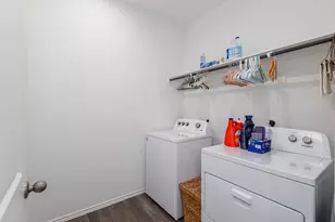 933 Neches Ln, Dayton, TX 77535 - Photo 10