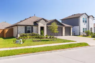 933 Neches Ln, Dayton, TX 77535 - Photo 2