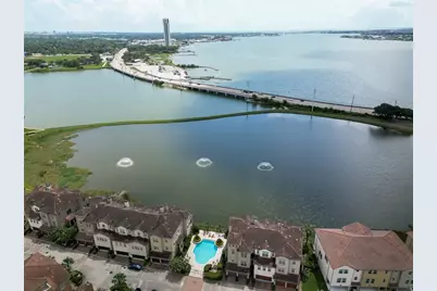 27 W Oaks Drive, Houston, TX 77058 - Photo 6