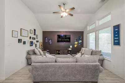 322 Wellshire Drive, West Columbia, TX 77486 - Photo 6